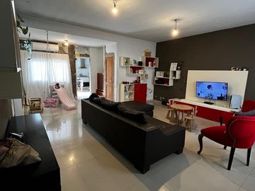 Casa en Mart.-Santa Fe/Fleming NUEVO PRECIO!!