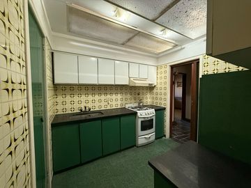 Casa cinco ambientes a la venta en Wilde Apto credito