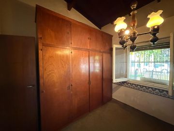 Casa cinco ambientes a la venta en Wilde Apto credito