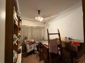 Casa cinco ambientes a la venta en Wilde Apto credito