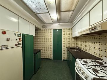 Casa cinco ambientes a la venta en Wilde Apto credito