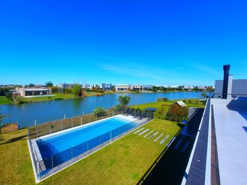Venta casa El Cantón Norte - lote al lago - Pileta y Muelle