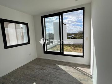 Casa en venta en puertos del lago de escobar