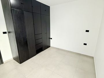 Casa en venta con diseño minimalista en fracc. privado en Coatepec