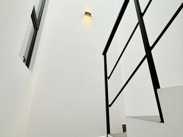 Casa en venta con diseño minimalista en fracc. privado en Coatepec