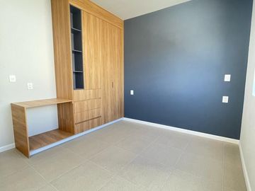 Casa en Venta en Grand Juriquilla, 3 Recámaras, 3 Baños, Roof Garden, Jardín