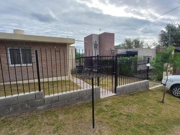 En Venta Casa en La Falda Córdoba. Apto Crédito