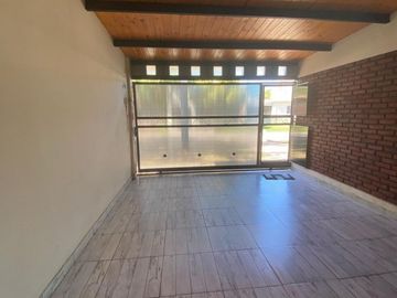 Granadero Baigorria, Pasaje Berutti Nº 1118 - VENTA