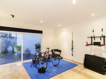 Residencia en Loma Dorada con HERMOSA VISTA Panorámica a los Arcos de Qro..