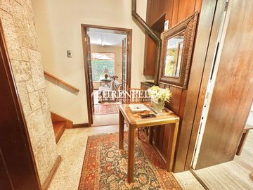 Sector Vergara Oriente en Viña del Mar. Casa de 181 m2 totales.