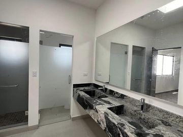 CASA EN VENTA EN ALTARES