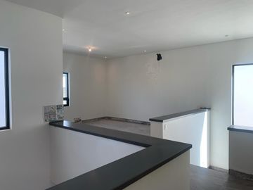 CASA EN VENTA EN VALLE ALTO