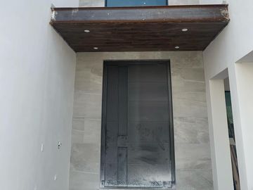 CASA EN VENTA EN VALLE ALTO