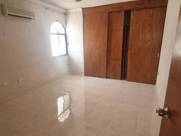 CASA EN VENTA EN SATELITE