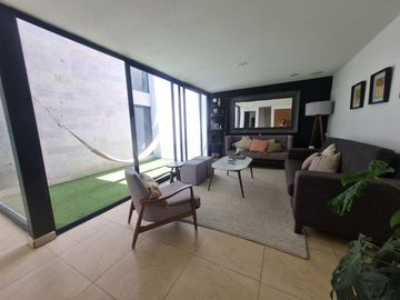 Casa en  VENTA en exclusiva privada en Cumbres del Lago