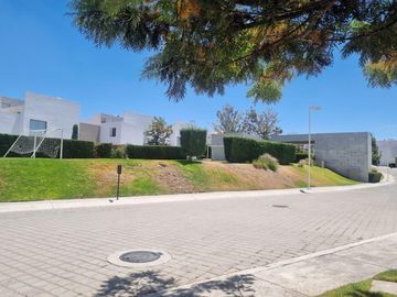 Casa en  VENTA en exclusiva privada en Cumbres del Lago