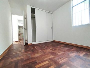 Bonita Casa de 1 piso en Alquiler