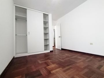 Bonita Casa de 1 piso en Alquiler