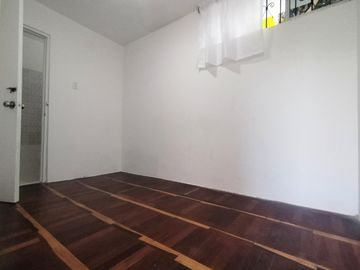Bonita Casa de 1 piso en Alquiler