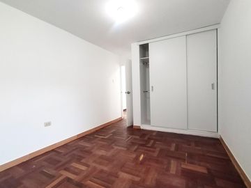 Bonita Casa de 1 piso en Alquiler