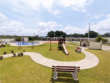 Se Vende Casa de 220m2 en Vista Alegre-Arraijan (DR)
