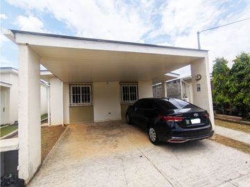 Se Vende Casa de 220m2 en Vista Alegre-Arraijan (DR)