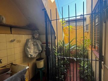 Casa PH en venta en Moron Sur