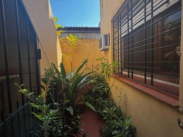 Casa PH en venta en Moron Sur