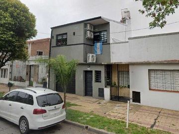 Casa PH en venta en Moron Sur