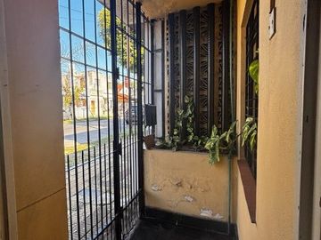 Casa PH en venta en Moron Sur