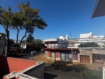 Casa PH en venta en Moron Sur