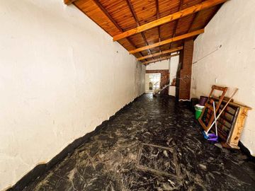 VENTA CASA 5 DORM. 4 BAÑOS - SEMICENTRICA - TANDIL