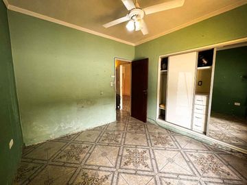 VENTA CASA 5 DORM. 4 BAÑOS - SEMICENTRICA - TANDIL
