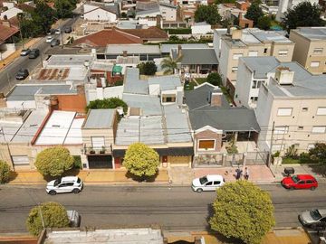 VENTA CASA 5 DORM. 4 BAÑOS - SEMICENTRICA - TANDIL