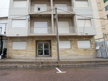 Departamento en venta de 2 dormitorios en Monte Hermoso