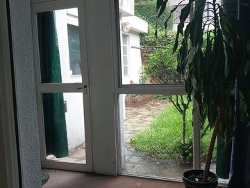 EXCELENTE UBICACION EN FLORIDA CASA 4 AMBIENTES