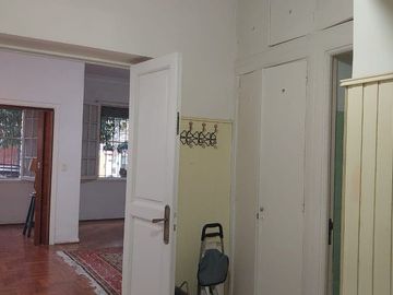 EXCELENTE UBICACION EN FLORIDA CASA 4 AMBIENTES
