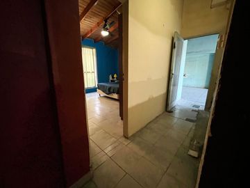 CASA VENTA 4 AMB CLAYPOLE GRAN JARDÍN Y GARAGE
