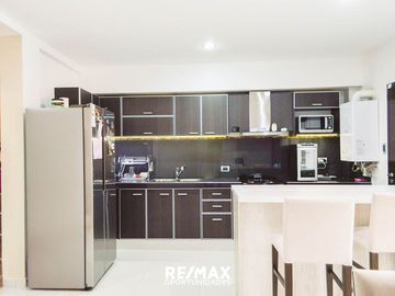 VENTA DÚPLEX B° ALTOS DEL LIMAY