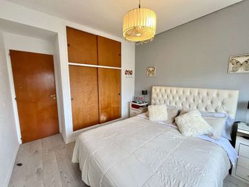 VENTA DEPTO. 2 AMB. BALCON ,TERRAZA CON 5 PARRILAS