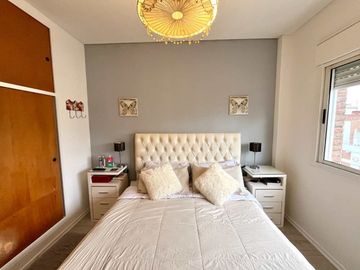 VENTA DEPTO. 2 AMB. BALCON ,TERRAZA CON 5 PARRILAS
