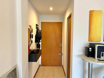 VENTA DEPTO. 2 AMB. BALCON ,TERRAZA CON 5 PARRILAS