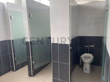 RENTA DE LOCAL COMERCIAL DE 553.62 EN SANGOLQUI