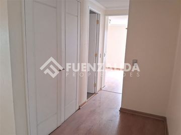 Departamento en Venta en A una cuadra de Avenida Perú