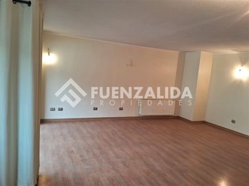 Departamento en Venta en A una cuadra de Avenida Perú
