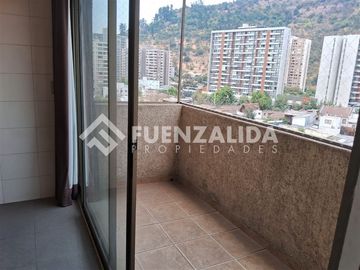 Departamento en Venta en A una cuadra de Avenida Perú