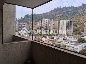 Departamento en Venta en A una cuadra de Avenida Perú