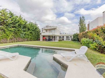 Casa a la venta en Lomas de City Bell