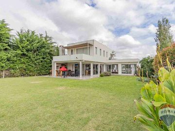 Casa a la venta en Lomas de City Bell