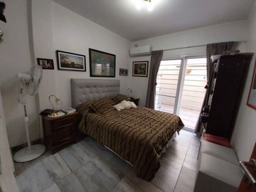 2 AMBIENTES  SUITE VEST BAÑO Y TOIL CON GRAN PATIO
